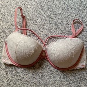 VS PINK Push-Up Date Night Bra ❤️